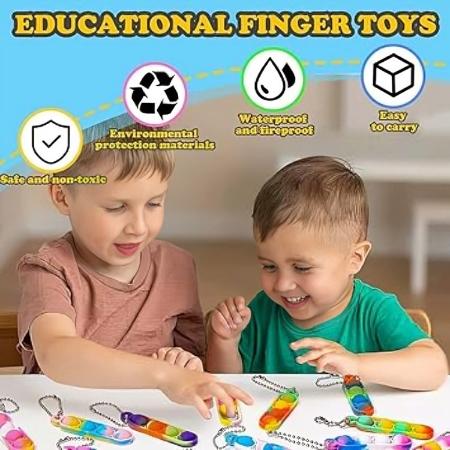 Silicone Pop It Fidget Toy - Bubble Popper Keyrings for All Ages, Heart, Circle, and Square shapes, Includes keyring for easy attachment, Portable and easy to use